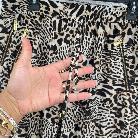 Calvin Klein Women’s Leopard Jogger Pants – Large, Drawstring Waist, Zip Pockets - Picture 5 of 15